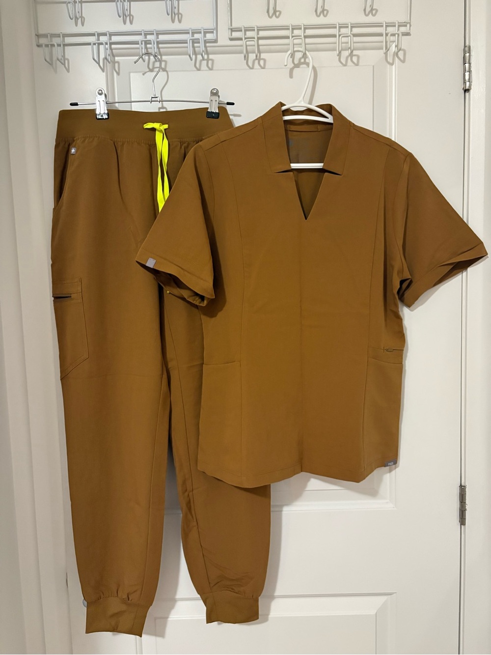 Figs Women's Jogger Scrub Set in Warm Brown with Neon Drawstring